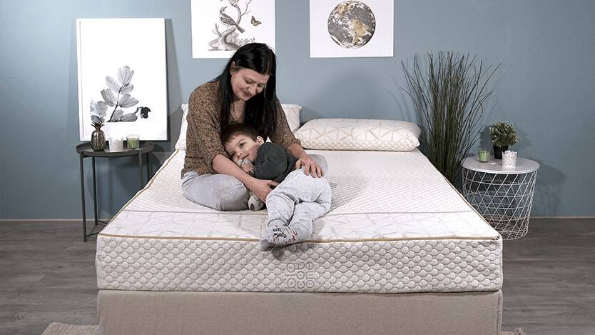 latex bio histoire famille