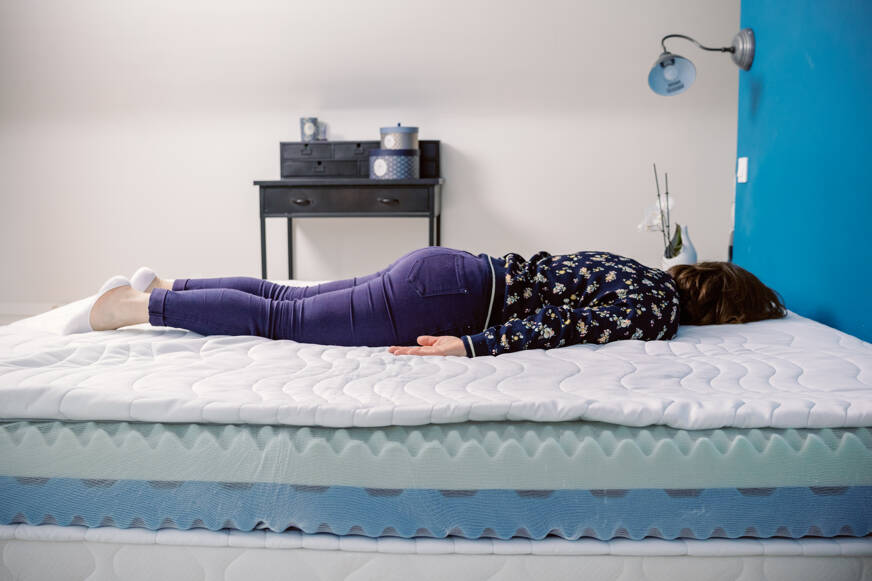 dormir sur le ventre mousse verte matelas lumia