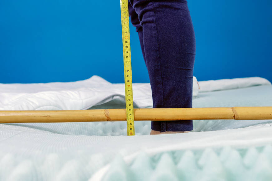 enfoncement mousse verte matelas lumia