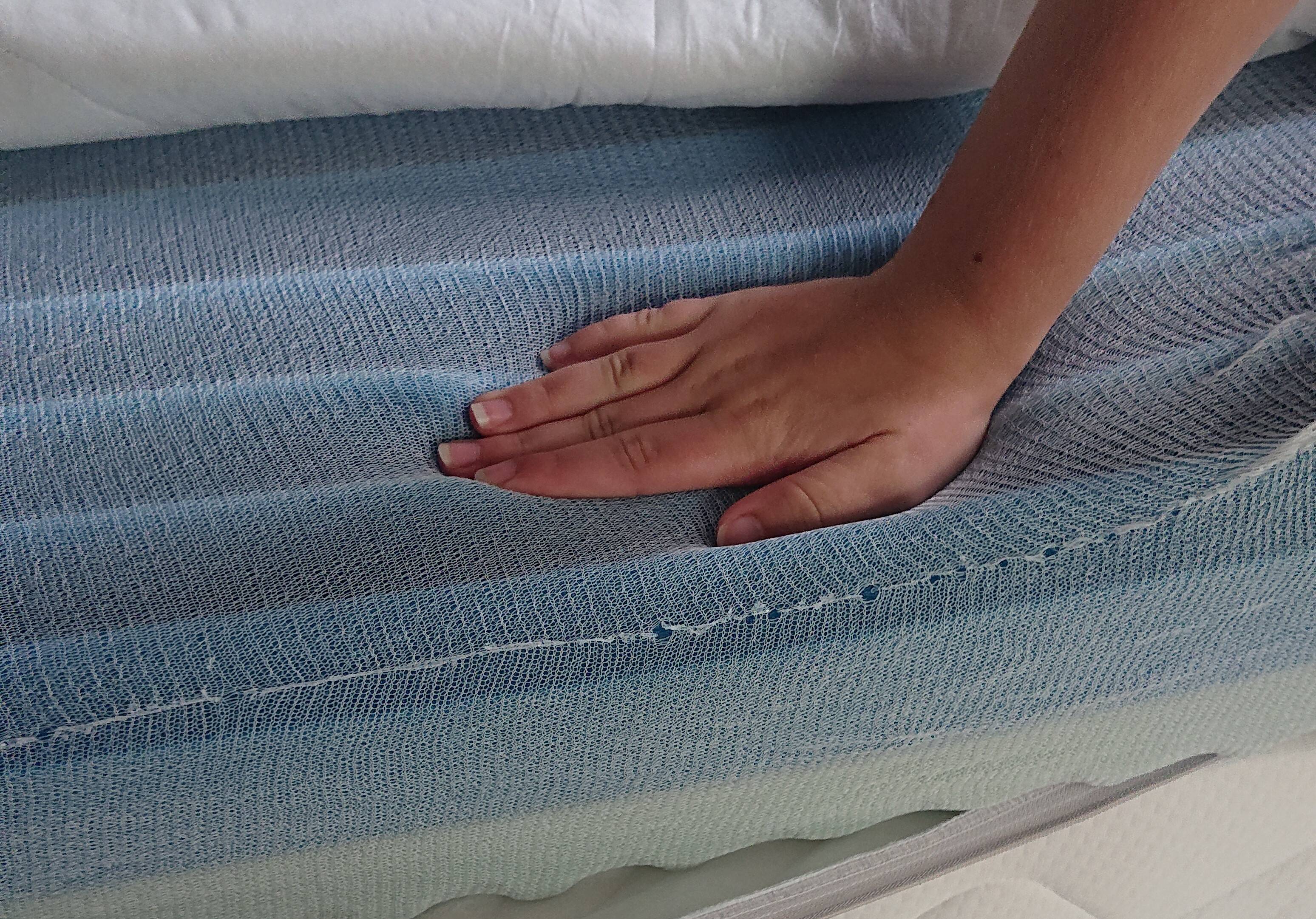 mousse bleue matelas lumia